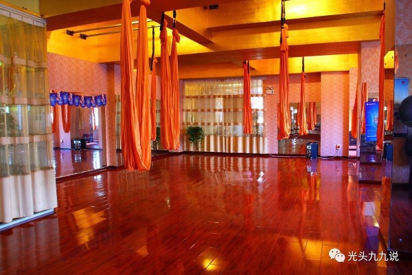 桑拿馆里的秘密花园，你敢来一探究竟吗？(桑拿室是什么地方)